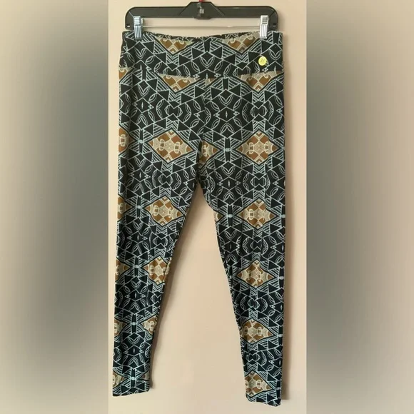 Lularoe - Picture 3 of 3